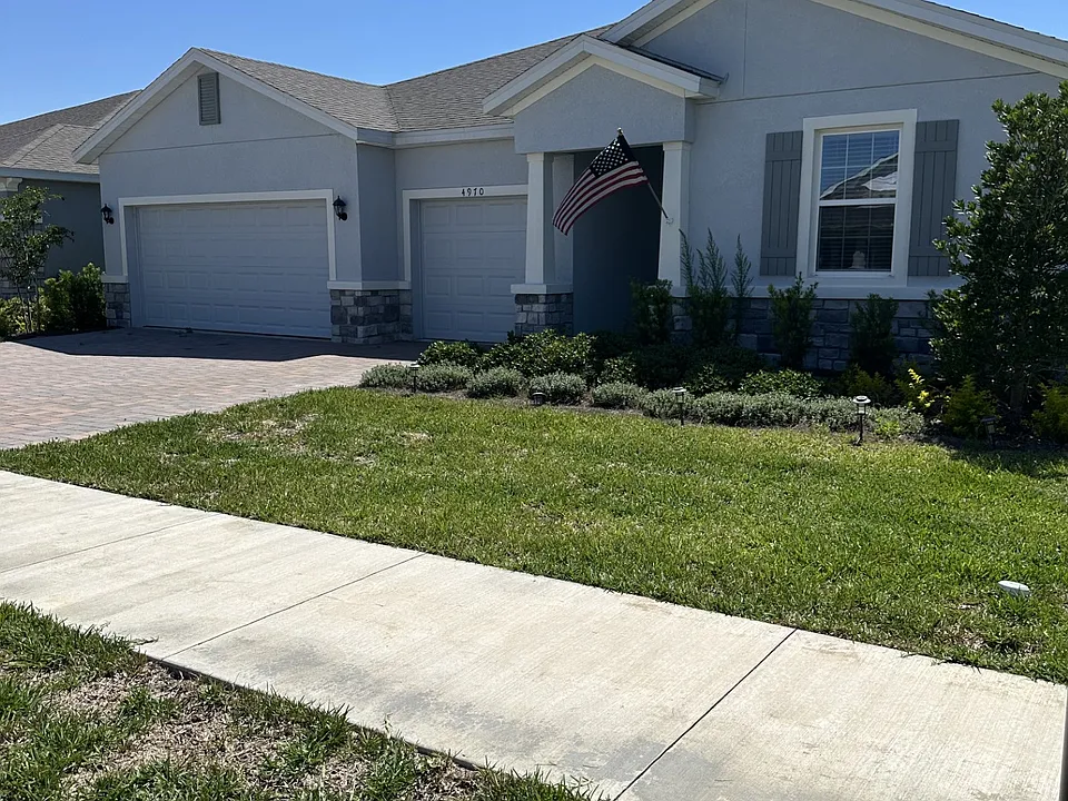 4970 NW 39th Loop