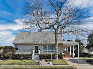 45 Woodland Ave, Avon By The Sea, NJ 07717