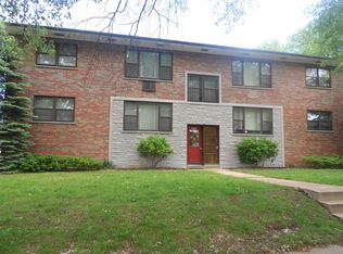 7024 Southland Ave APT E, Saint Louis, MO 63109