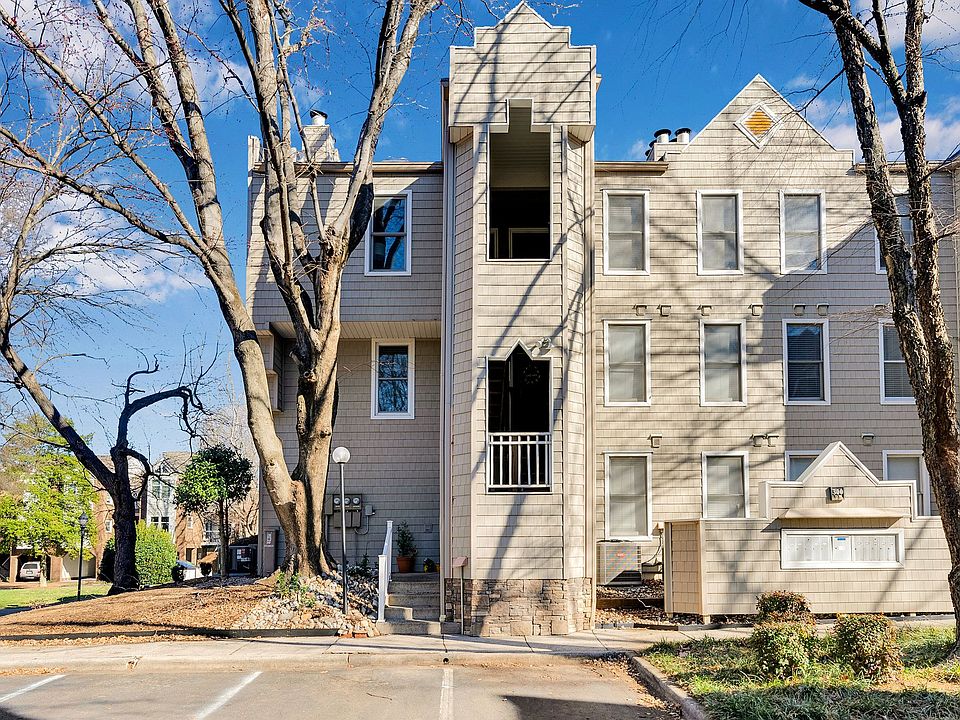 1st image of 300 S Cedar St Unit 2