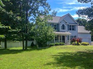 3 Carr Rd, Saratoga Springs, NY 12866