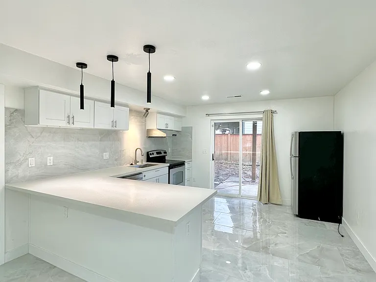 5155 66th Dr NE #B — Photo 1