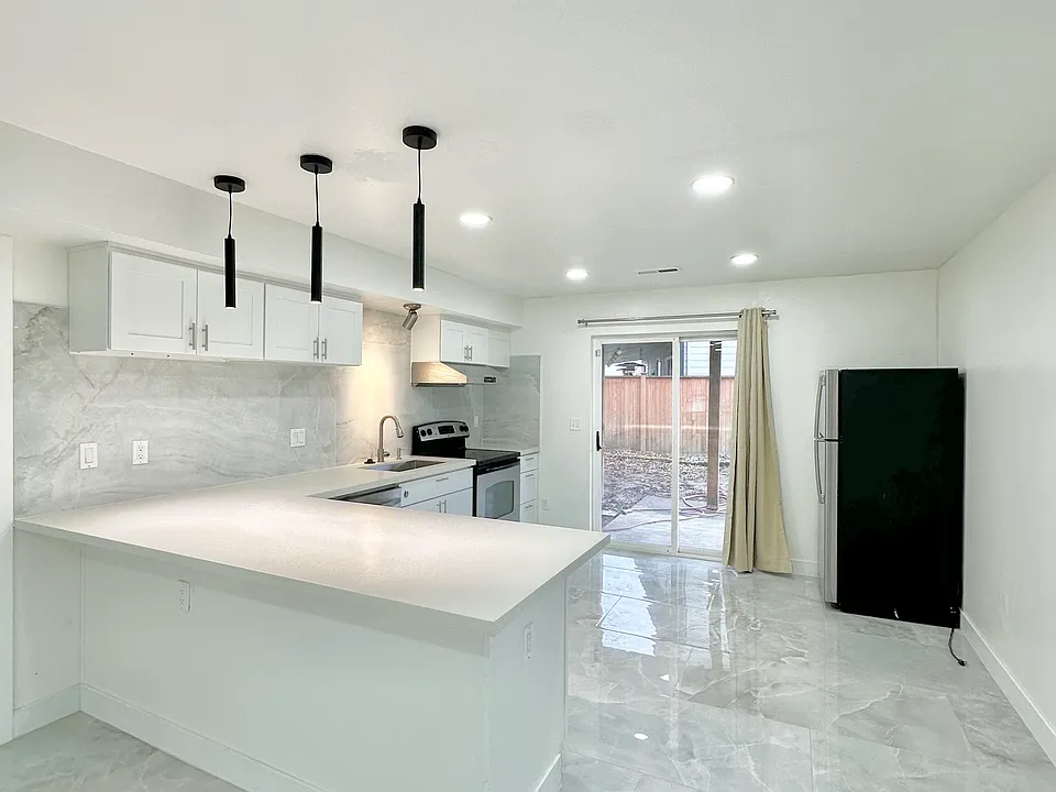 5155 66th Dr NE #B