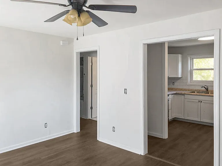 1204 Randolph Ave — Photo 3