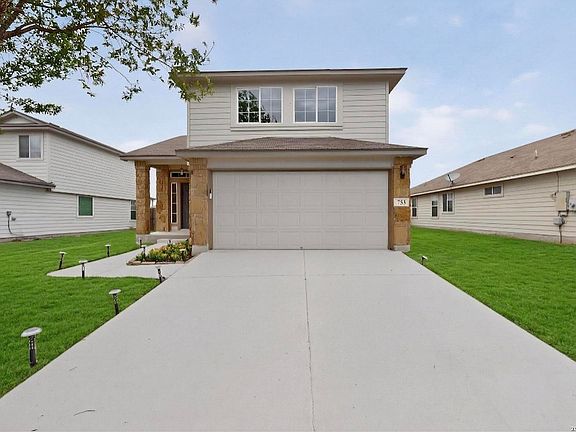 2nd image of 753 Wolfeton Way