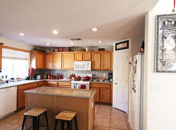 3rd image of 6086 Amazing Grace Ct