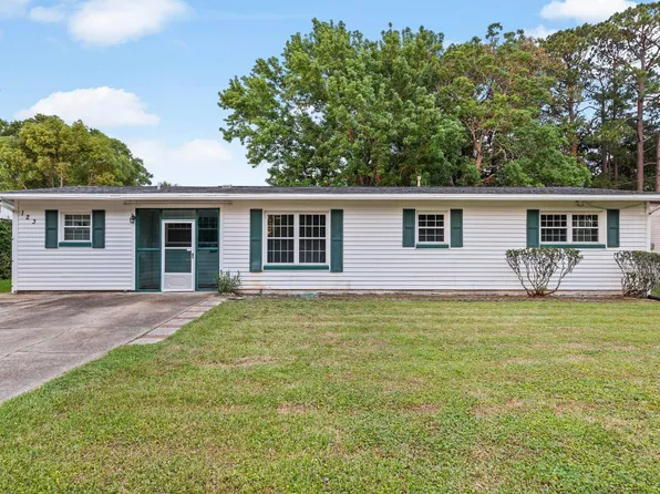 123 Robinwood Dr SW, Fort Walton Beach, FL 32548
