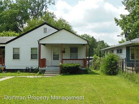 3536 N Parker Ave photo 1