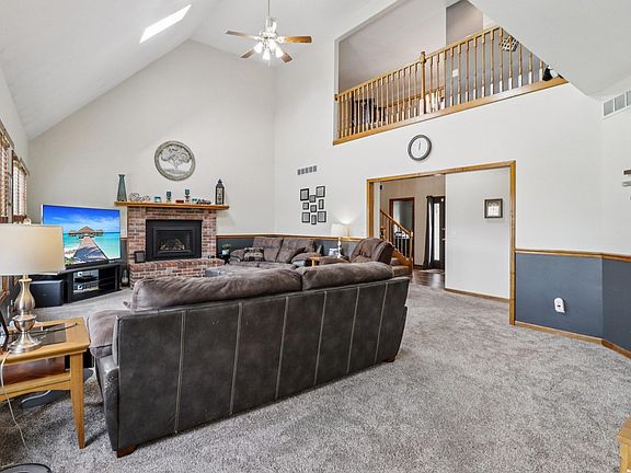 5th image of 1053 E 1479th Rd