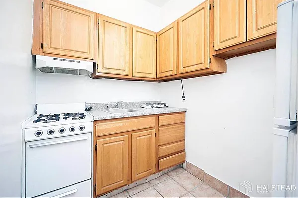 Rented by Brown Harris Stevens | media 20