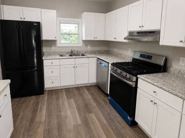 391 E 162nd St, Cleveland, OH 44110