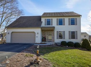 435 Apple Tree Ln, Mount Wolf, PA 17347