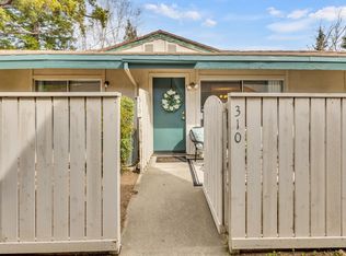 310 Roundtree Ct, Sacramento, CA