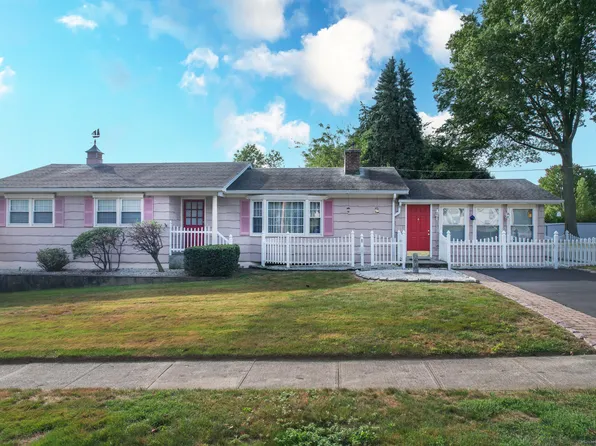 215 Oceanview Terrace, Stratford, CT 06614