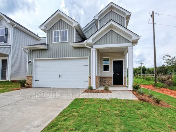 904 Bryden Ln, Boiling Springs, SC 29316