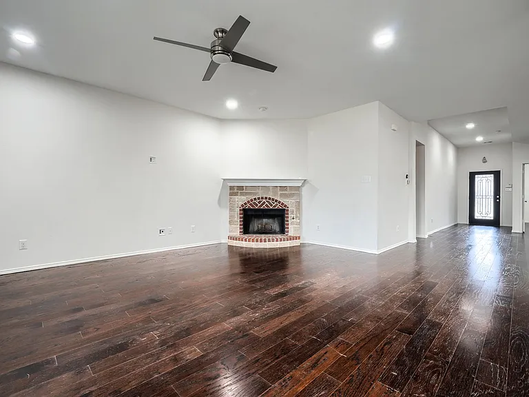 616 Smokebrush St — Photo 17
