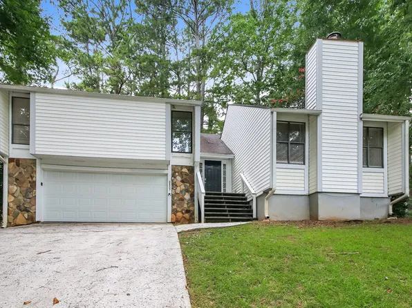 8807 Parliament Pl, Jonesboro, GA 30238