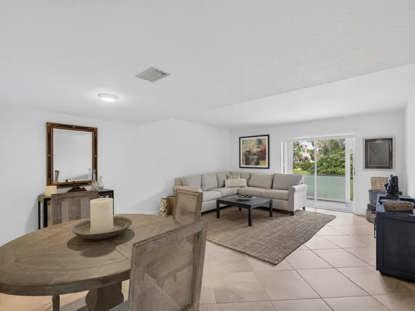 18081 Country Club Dr #9-83, Jupiter, FL 33469