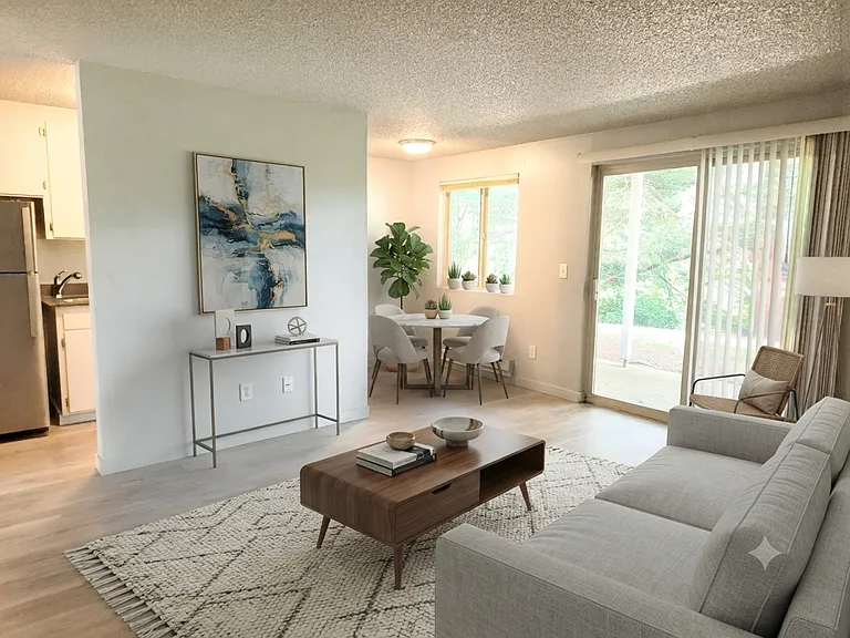 Timber Grove Apartments in Lynnwood, WA — Photo 4