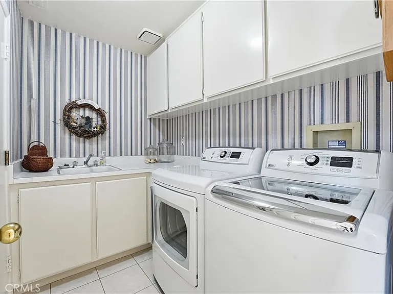 4 Tremount Way — Photo 24