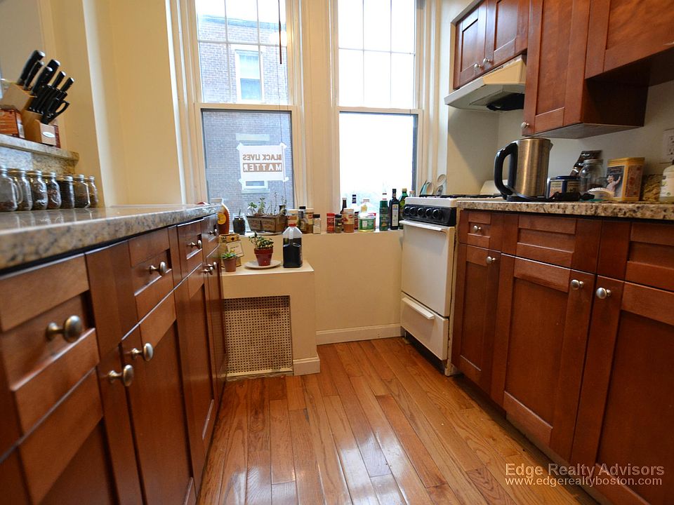 1st image of 2001-2003 Commonwealth Ave #9