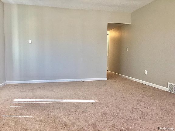 2nd image of 58715 Stevens St
