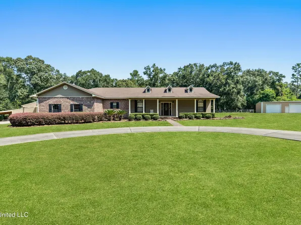 172 Thompson Dr, Lucedale, MS 39452