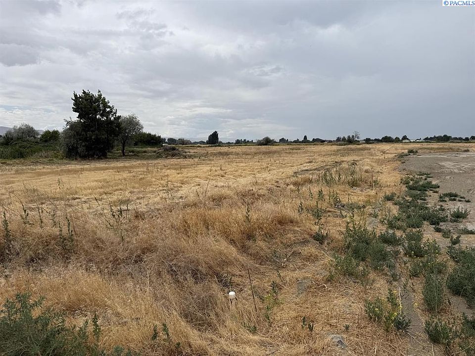 1st image of N Patricia Rd