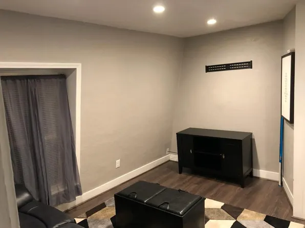 133 Providence St APT 3, Woonsocket, RI 02895