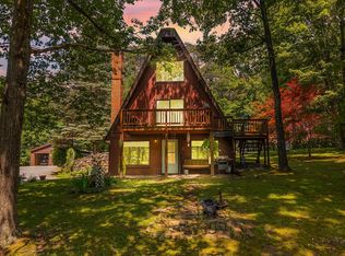 114 Mauzy Rd, Berkeley Springs, WV 25411