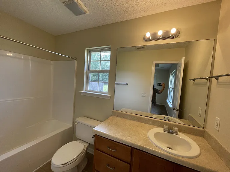 261 Winchester Way SE — Photo 11