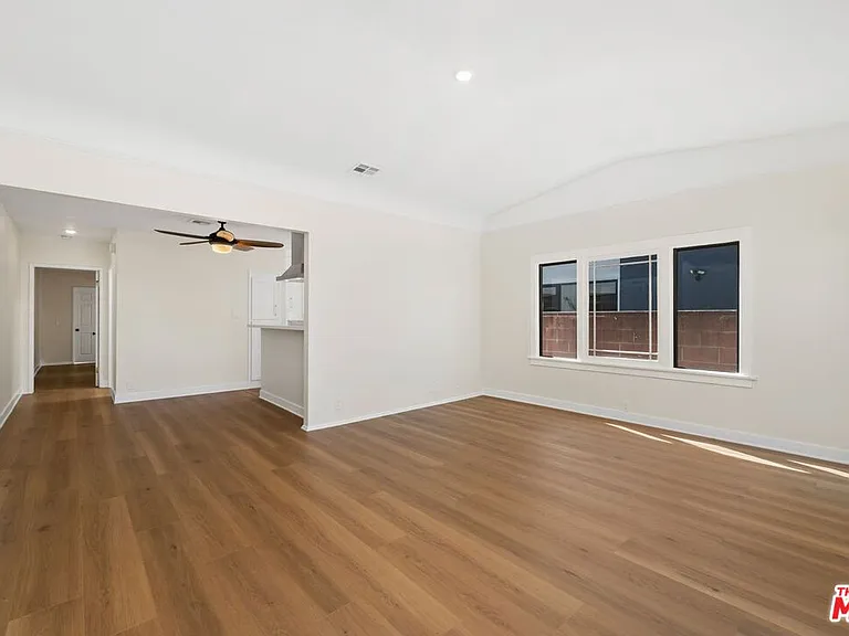 6552 Colgate Ave — Photo 3