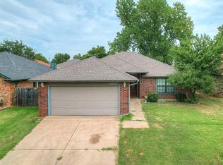 16924 Cedarwood Dr, Edmond, OK 73012