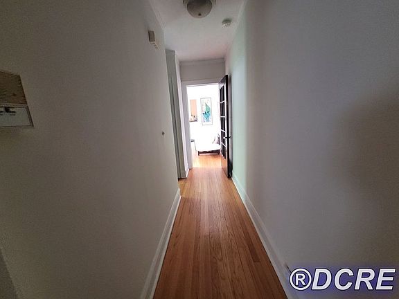 3rd image of 1340 W Winnemac Ave APT 3W