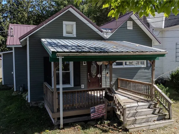 36 Warden St, Bath, NY 14810