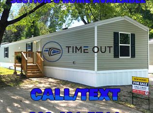 18 Imperial Valley Dr, Springfield, IL 62702