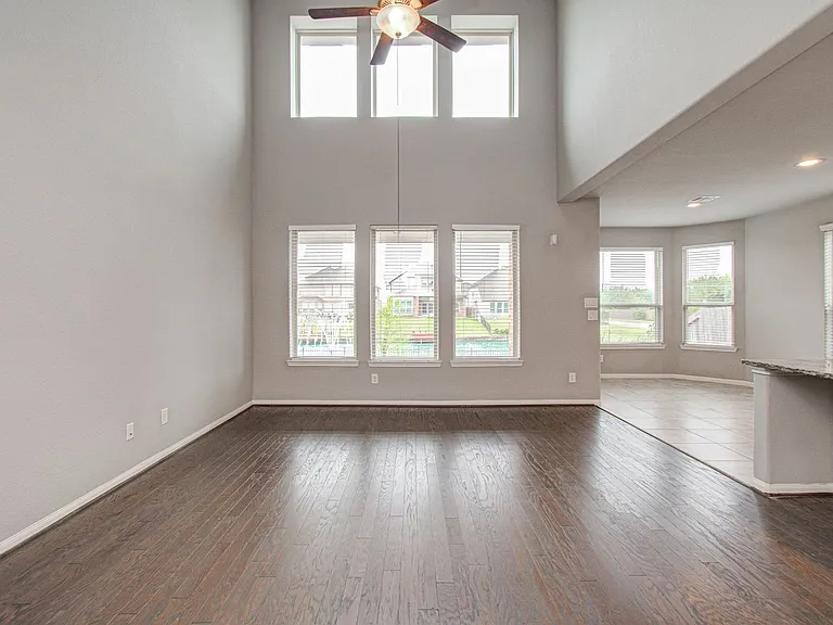 24331 Kee Cresta Ct — Photo 18