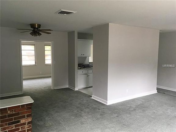 4th image of 123 Connie Ave