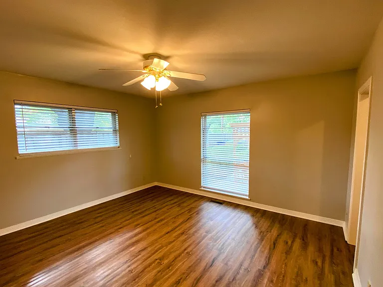3825 Hubby Ave — Photo 20