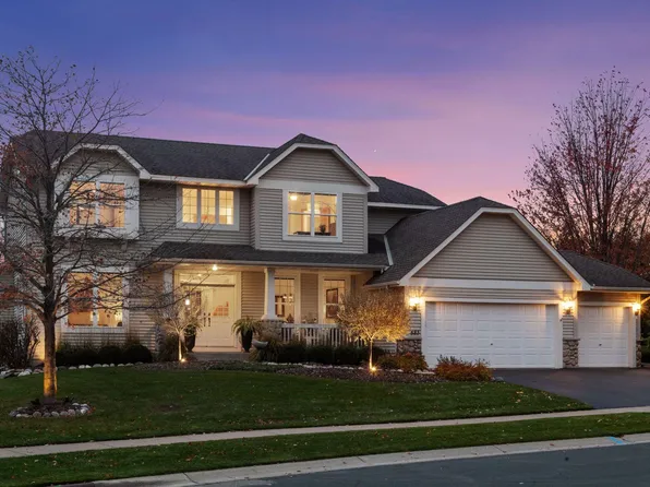 583 Summerfield Dr, Chanhassen, MN 55317