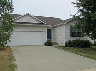 2519 Whispering Ridge Dr, Des Moines, IA 50320