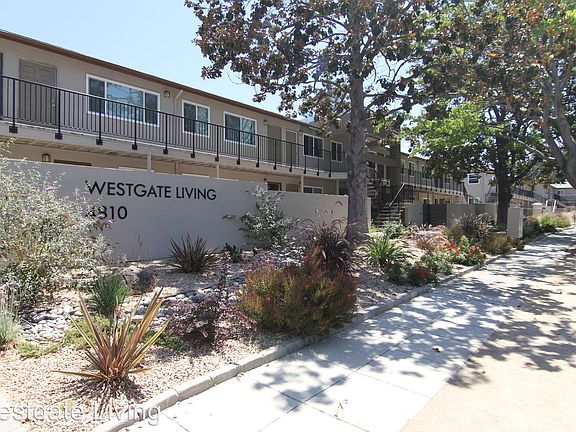 5th image of 4850 Hamilton Ave APT 06
