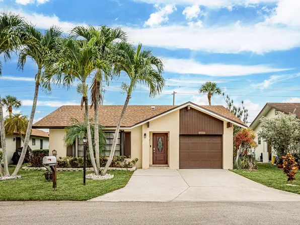 6247 Red Cedar Circle, Greenacres, FL 33463