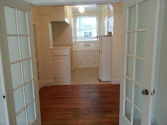 5th image of 430 15th Ave APT 2