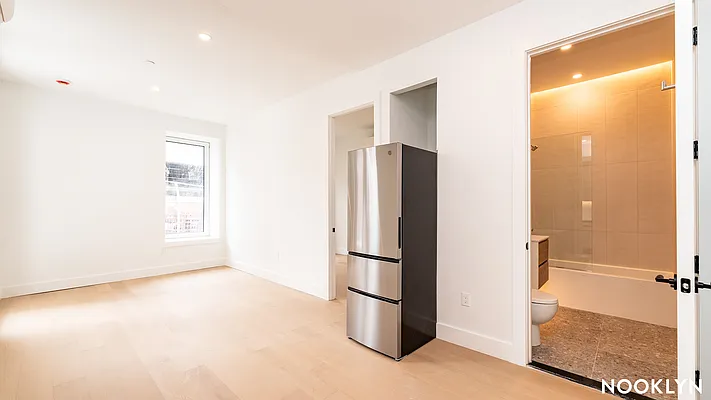 Rented by Nooklyn NYC LLC | media 12