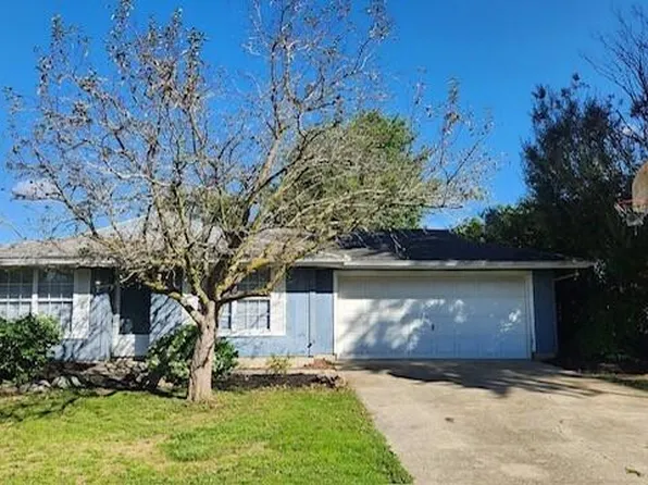 314 Liberty Ave, Wapakoneta, OH 45895