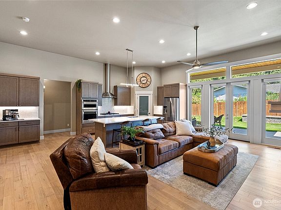 5th image of 6105 132nd Street Ct NW