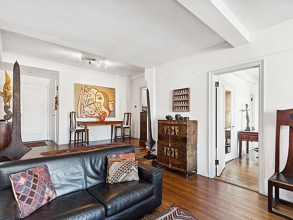 3rd image of 45 Christopher St APT 10A