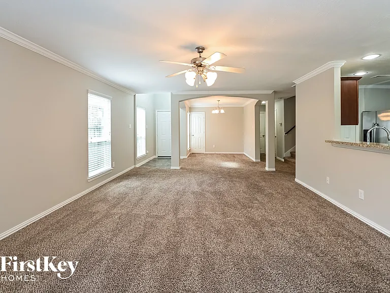 2919 Chaplin Place Dr — Photo 4