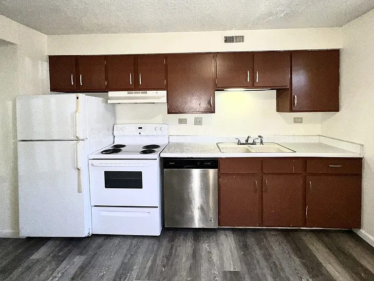 9370 E Girard Ave #8 — Photo 7